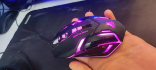Teclado, ratón y cascos gaming