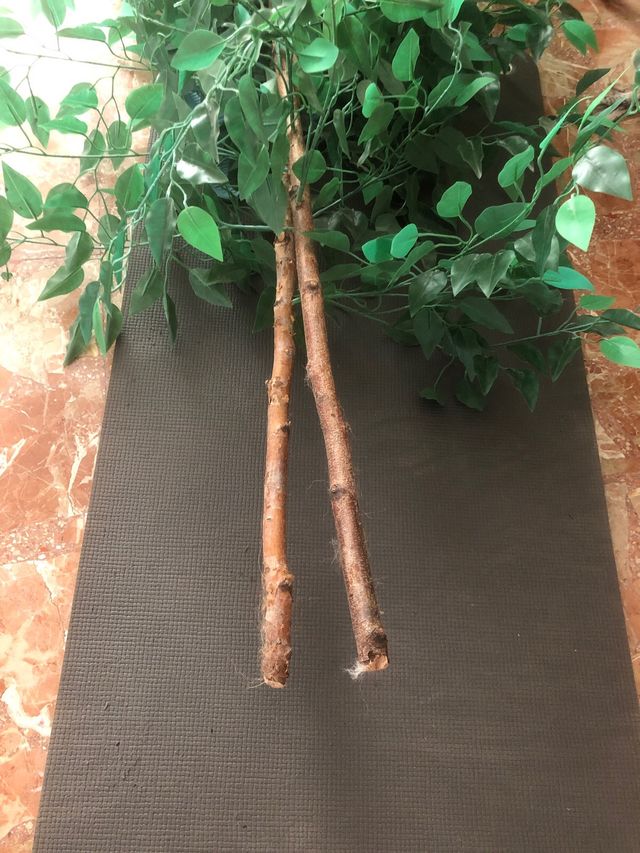 Árbol planta artificial y jarron