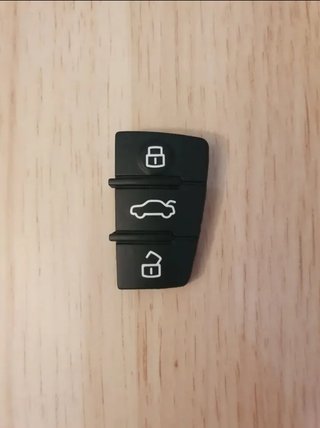 Botonera de 3 botones para mando/llave Audi.