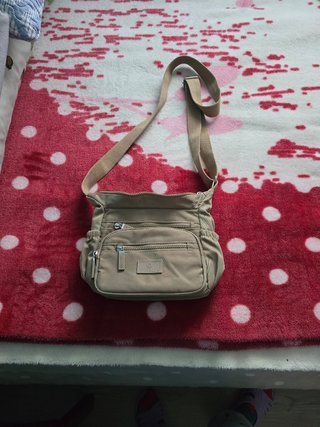 Botas de Mujer Invierno 30€ Bolso 10€
