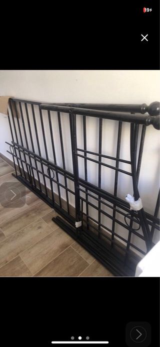 Divan metalico