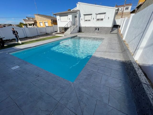 CONSTRUCCIÓN Y REHABILITACIÓN DE PISCINAS