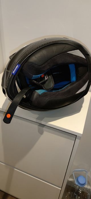 Casco shark spartan carbon