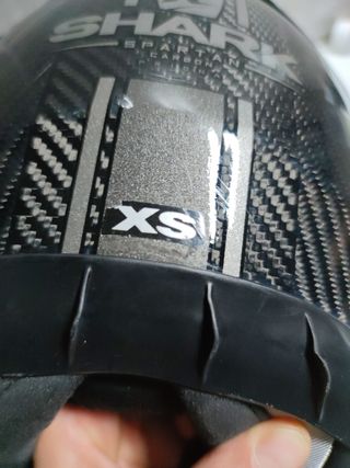 Casco shark spartan carbon