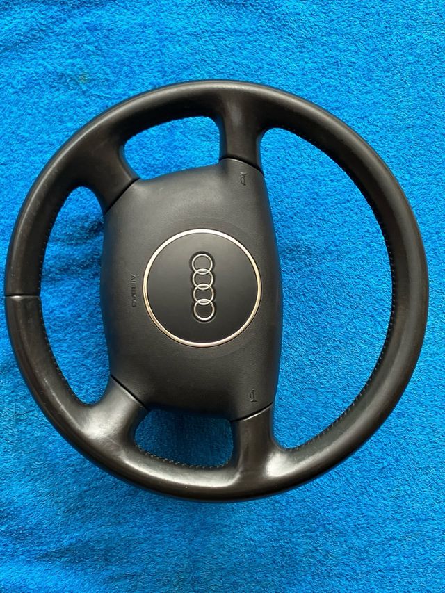 Increíble volante VW Audi Skoda piel original