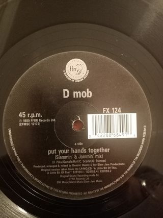 Vinilo maxi D MOB: Put your hands...