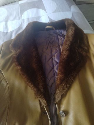 abrigo de cuero y piel. Talla 44