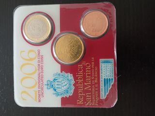 Lote monedas euro y carteras euro de San Marino