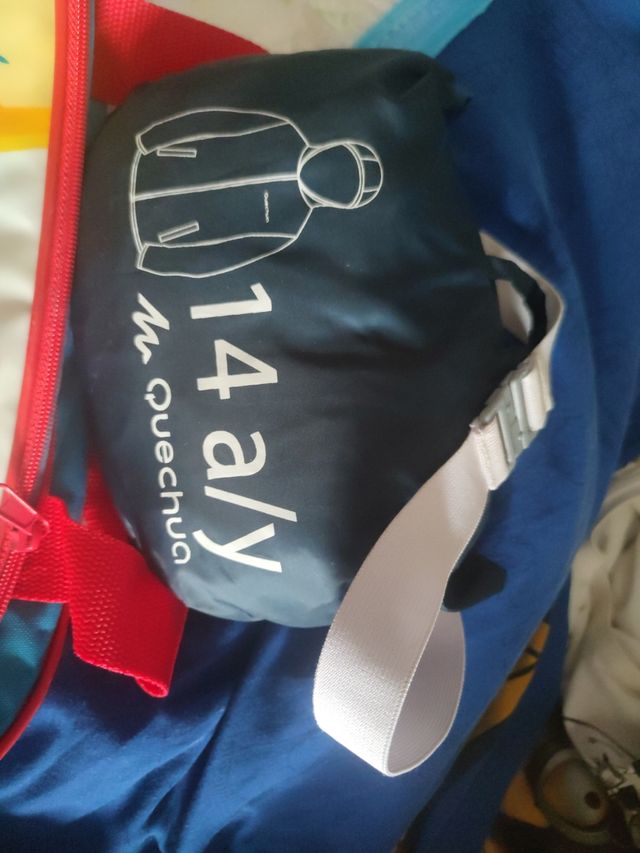 Chubasquero talla 14 años