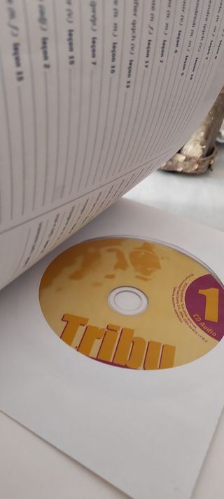 Libros francés 1 eso y CD Tribu, ed Oxford