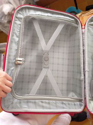 MALETA DE VIAJE NUEVA SIN ESTRENAR