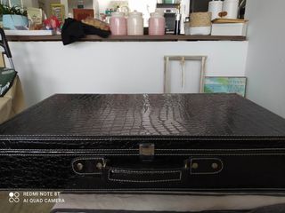 Caja/Joyero imitación piel cocodrilo