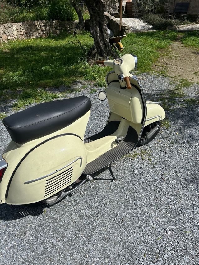 VESPA CLASICA 150S