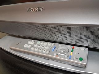 SONY BRAVIA 32" Television & Gamers