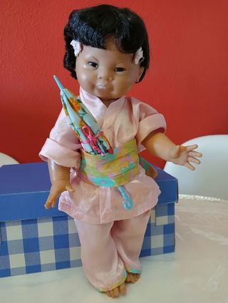 Muñeca Yenkita Icsa con su caja original
