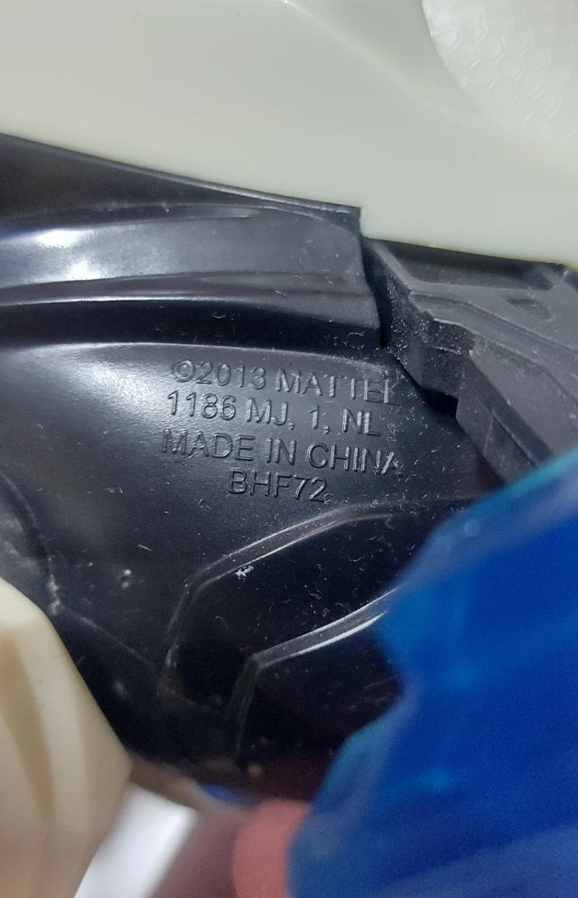 Max steel turbo rocket reboot wiki fandom razzo li