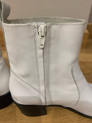 Botines blancos Zara