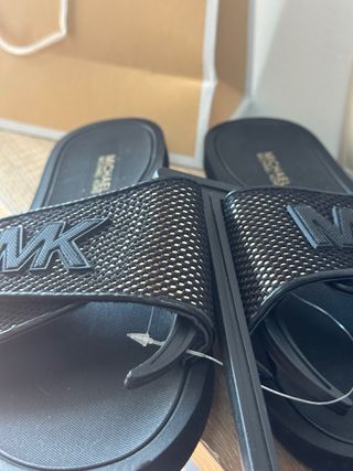 Chanclas michael kors