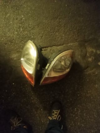 Focos de Renault kangu delantero s