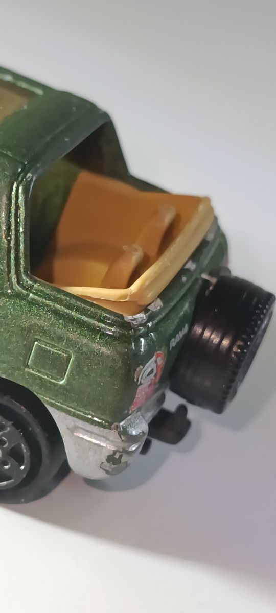 TOYOTA RAV 4 MAJORETTE 1/64