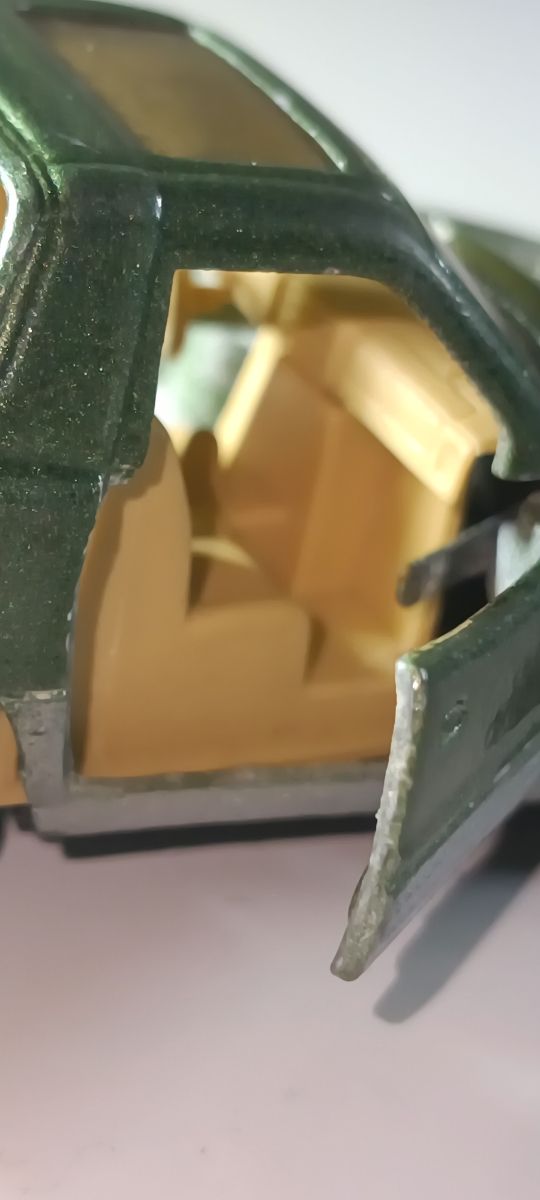 TOYOTA RAV 4 MAJORETTE 1/64