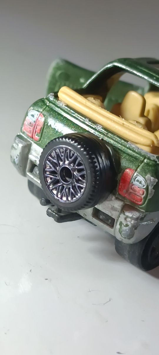 TOYOTA RAV 4 MAJORETTE 1/64