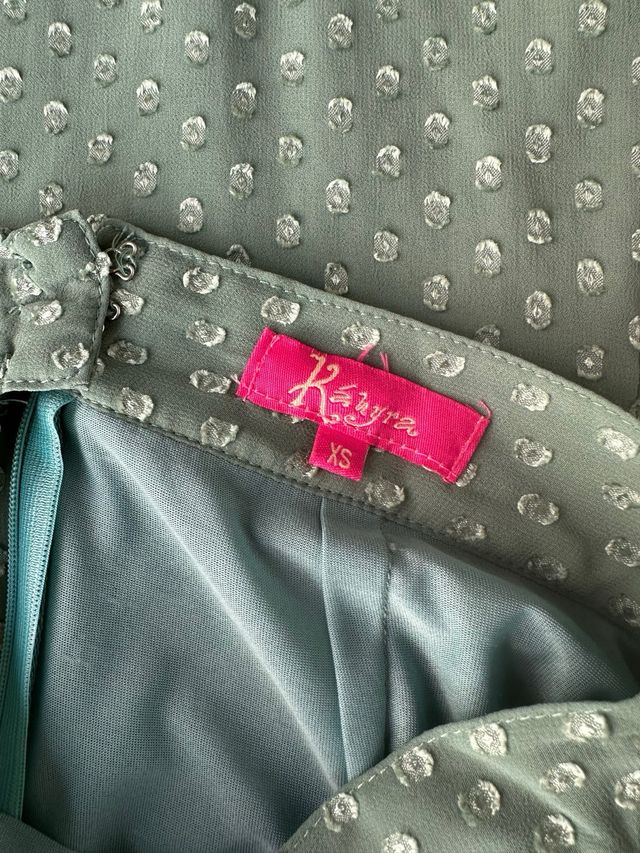 Conjunto falda, camisa y fajín  ideal 