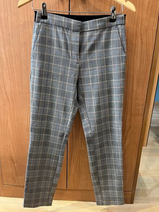 Pantalón tobillero Zara