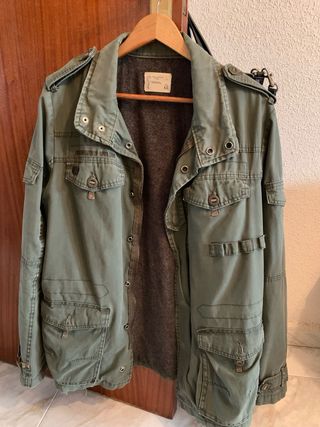 Chaqueta hombre estilo militar