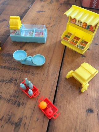 Carroza y fruteria pin y pon