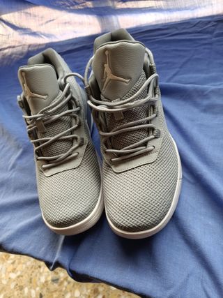 Zapatillas Jordan NUEVAS