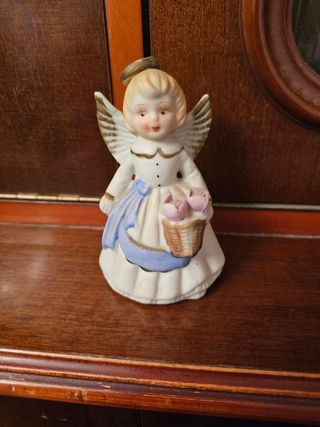 FIGURA DE PORCELANA