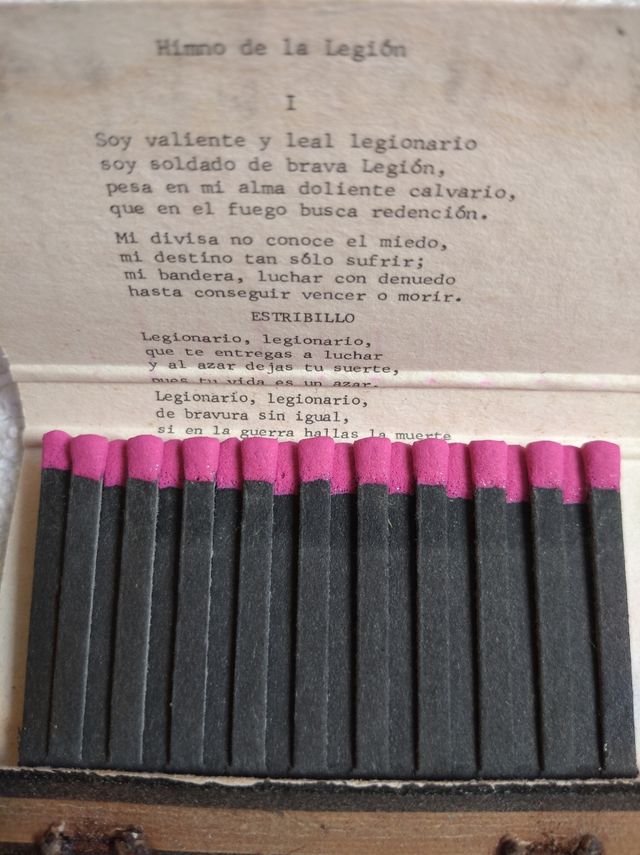 2 CAJAS CERILLAS LEGIÓN Y CABALLEROS LEGIONARIOS