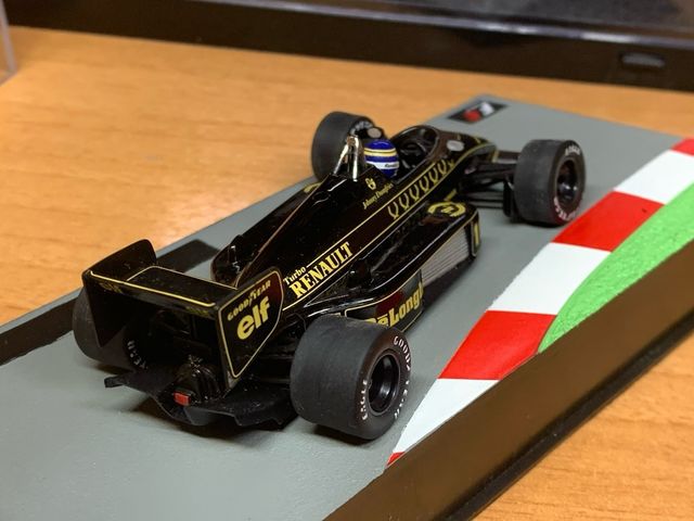 F1 Lotus 98T Johnny Dumfries 1:43