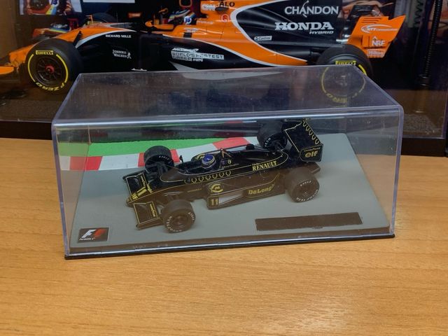 F1 Lotus 98T Johnny Dumfries 1:43