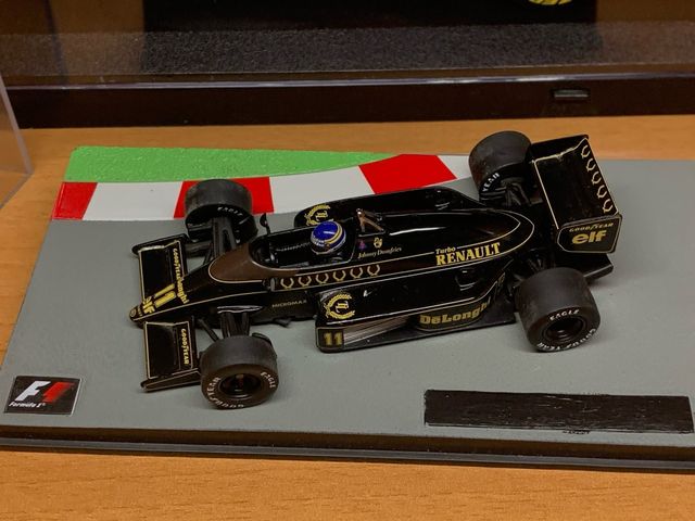 F1 Lotus 98T Johnny Dumfries 1:43