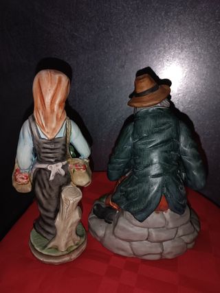 Pareja de figuras porcelana viejitos 