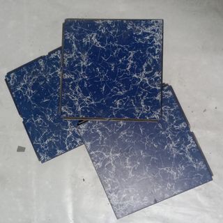 Lote 30 unidades suelo de goma