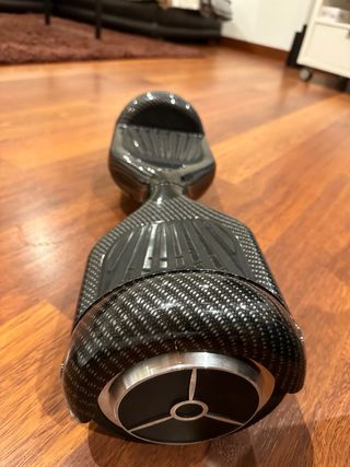 Hoverboard con funda con ruedas casi nuevo