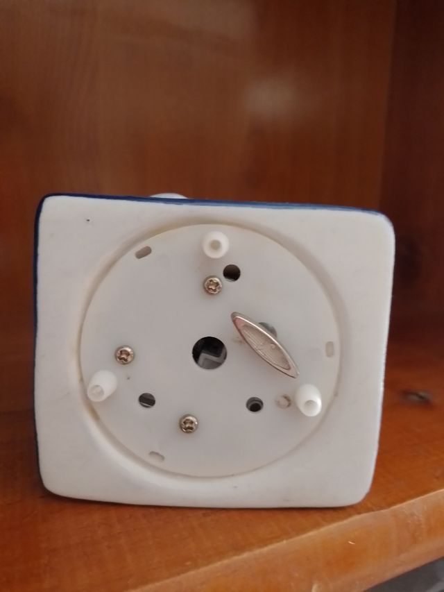 Molino musical holandés de porcelana.