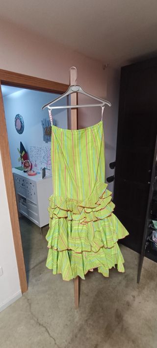 Falda más camisas flamencas