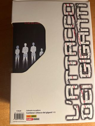 Cofanetto dell’Attaco dei giganti