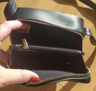 Bolso de mujer de polipiel con estampado.