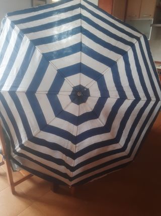 Sombrilla,playa,jardín, buen estado