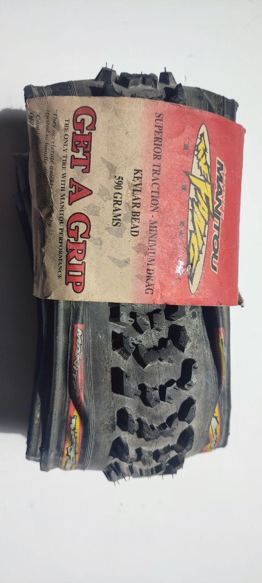 Neumatico Answer Manitou THE FANG 590gm