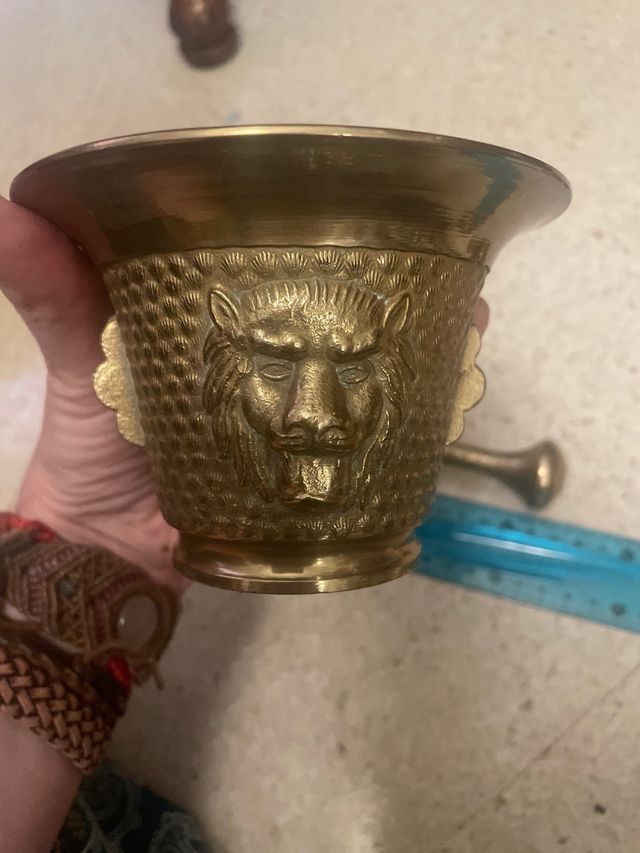 Almirez o mortero bronce