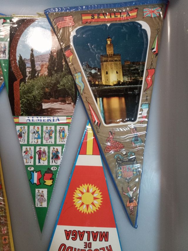 Lote de 10 banderines años 60/70