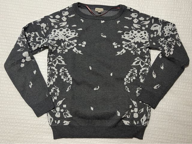 Jersey detalle floral