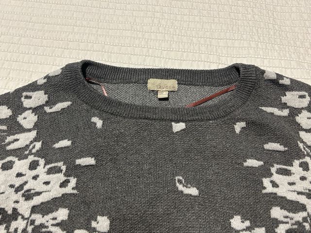 Jersey detalle floral