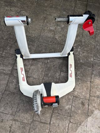 Rodillo Elite Qubo Fluid + bluetooth Misuro